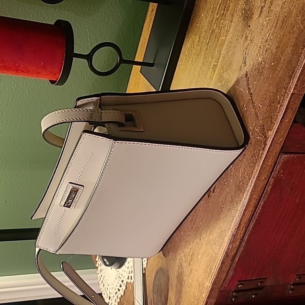 Calvin Klein Off white handbag. Only carried once. super clean! Like new!